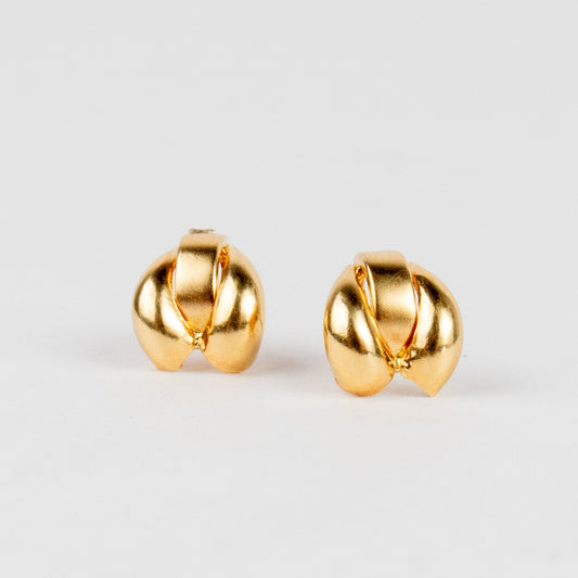 Shell Stud Earring