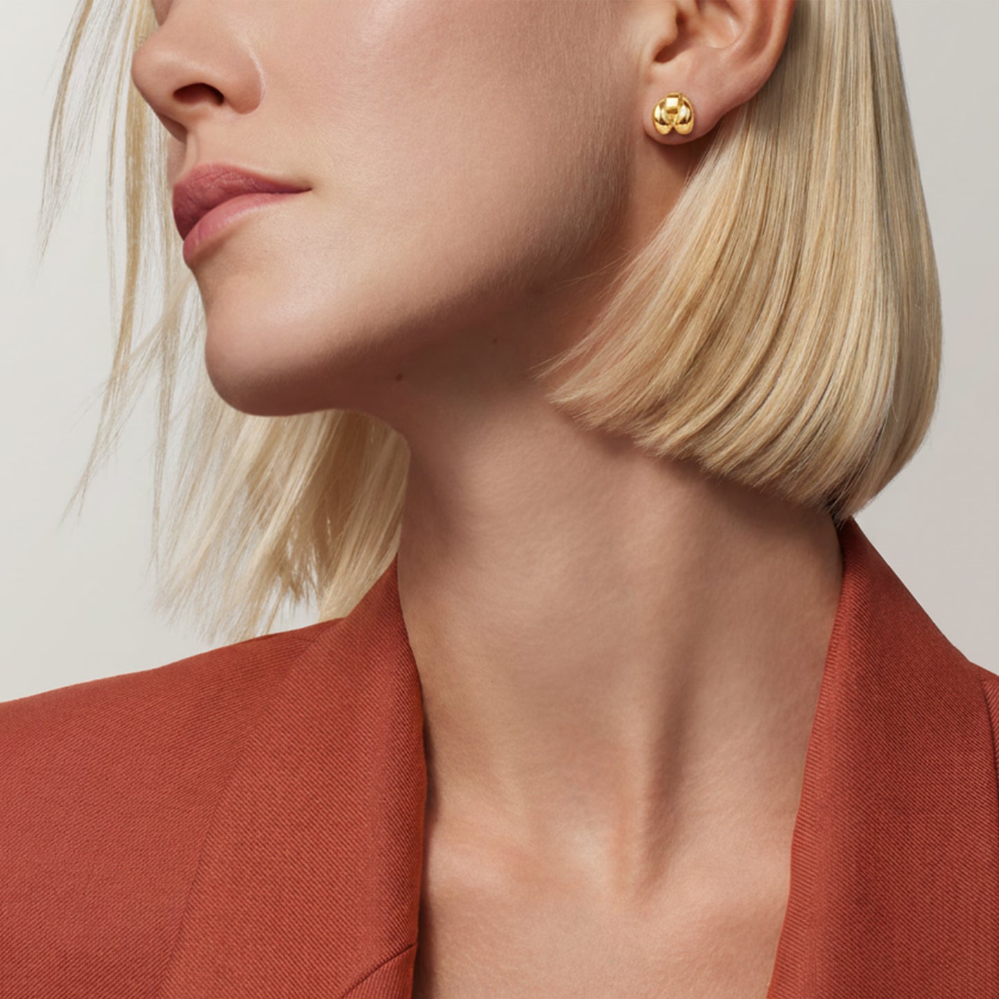 Shell Stud Earring